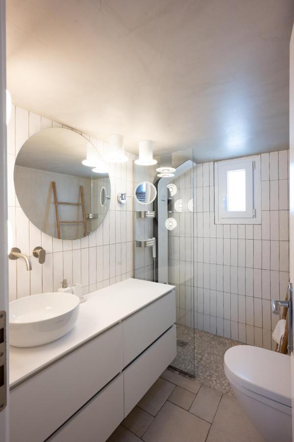 Blue, White And Grey Suites Орнос Екстер'єр фото